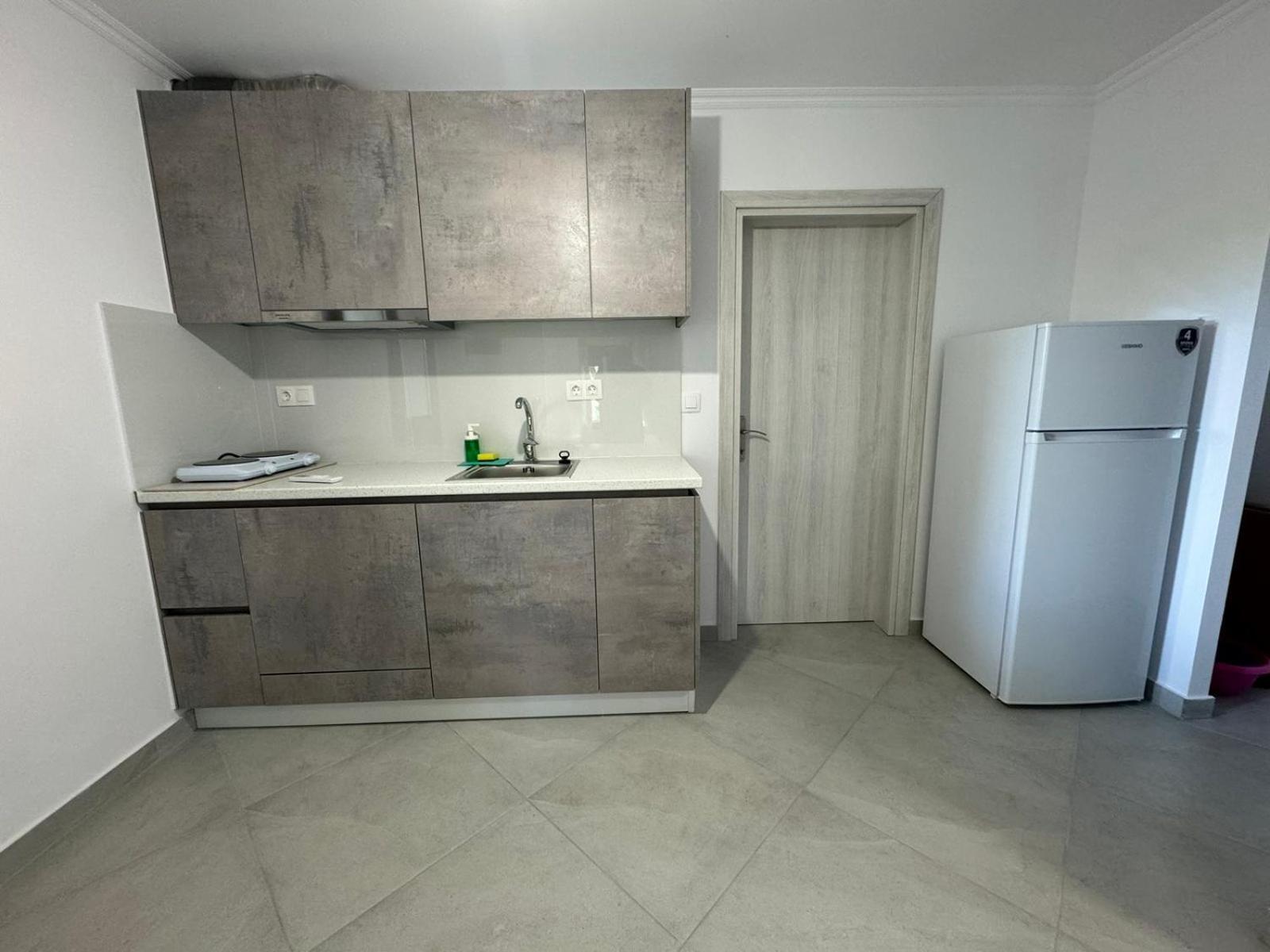 Melina Apartments Nikiti  Eksteriør billede